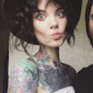 Meet your Posher, Brittni